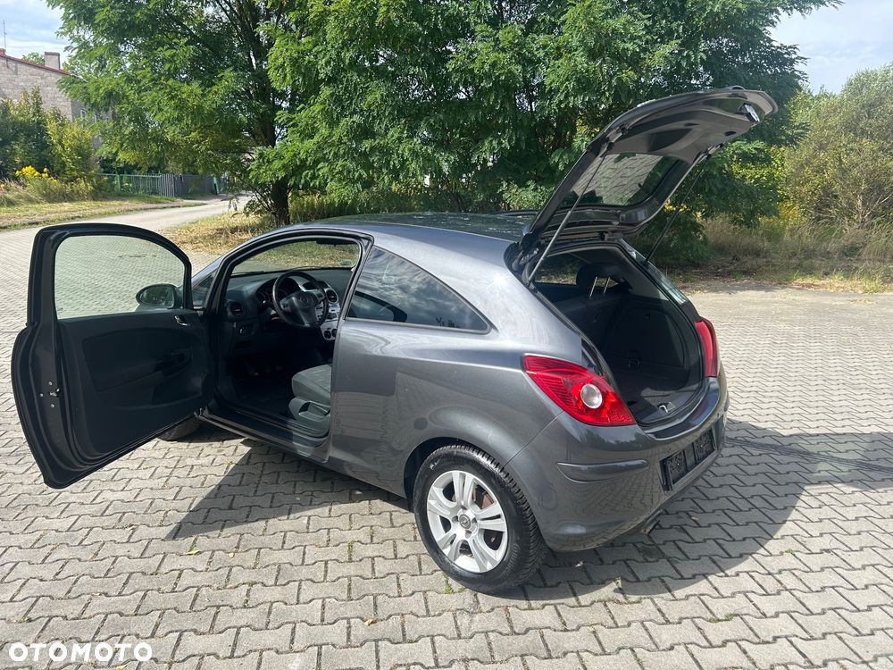 Opel Corsa 1.4 16V Innovation 110 Jahre - 26
