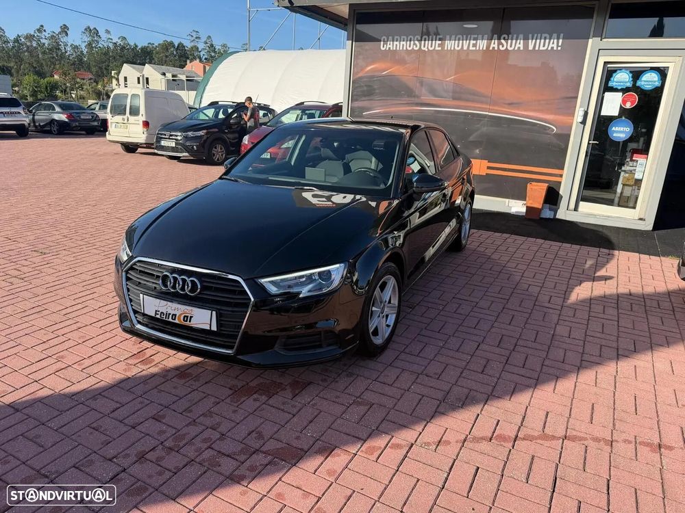 Audi A3 Limousine 30 TDI Design - 4