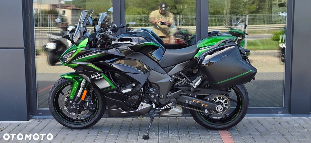 Kawasaki Ninja 1000 SX - 25