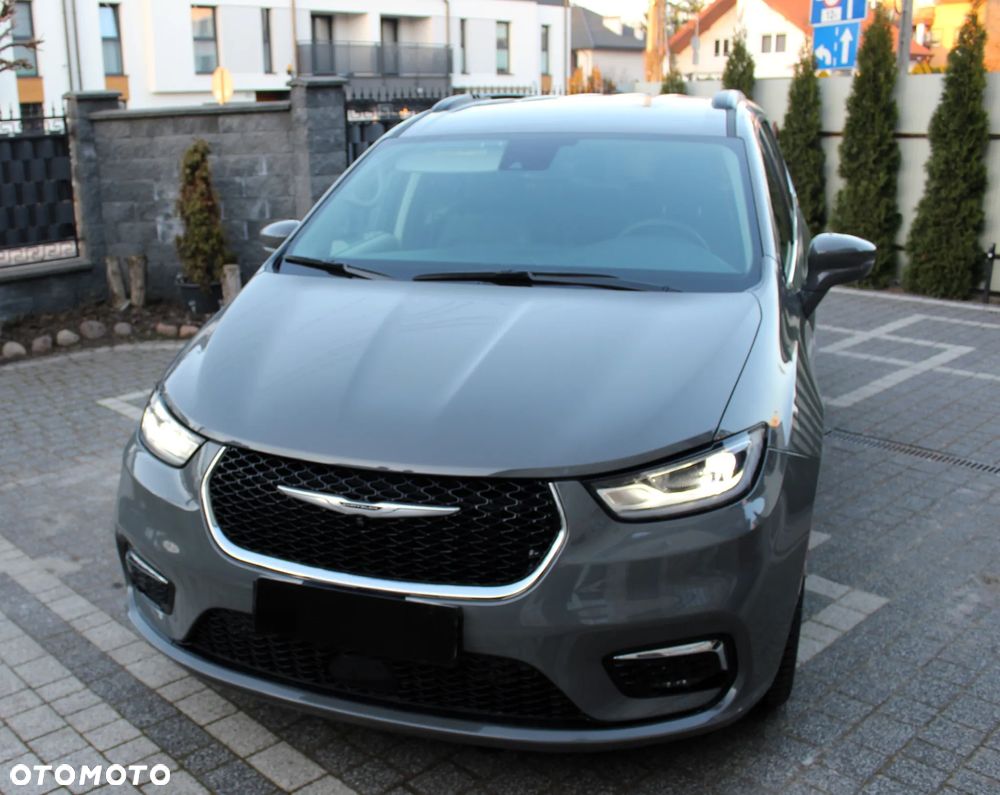 Chrysler Pacifica - 34