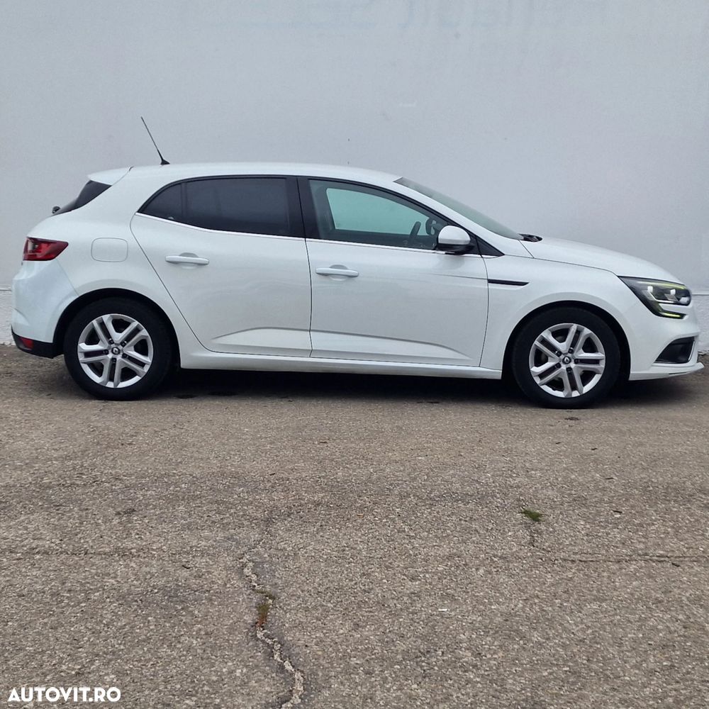 Renault Megane - 8