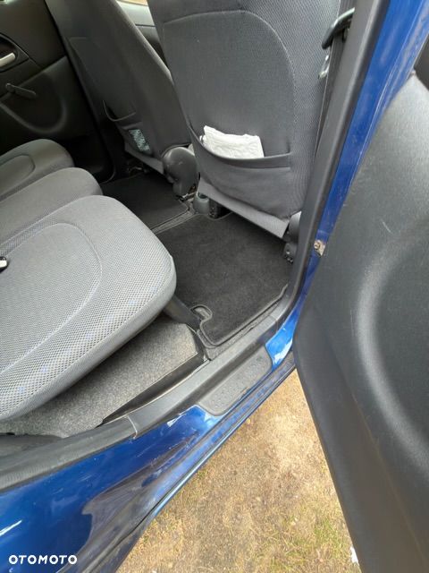 Toyota Yaris Verso 1.3 C - 16