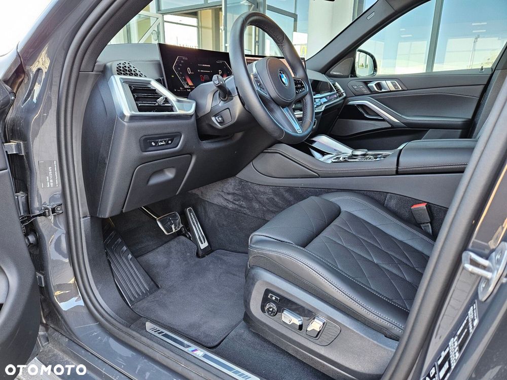 BMW X6 xDrive40d mHEV - 13