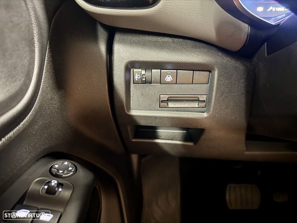 Citroën C5 Aircross 1.2 PureTech Feel Pack EAT8 — fotografia 19