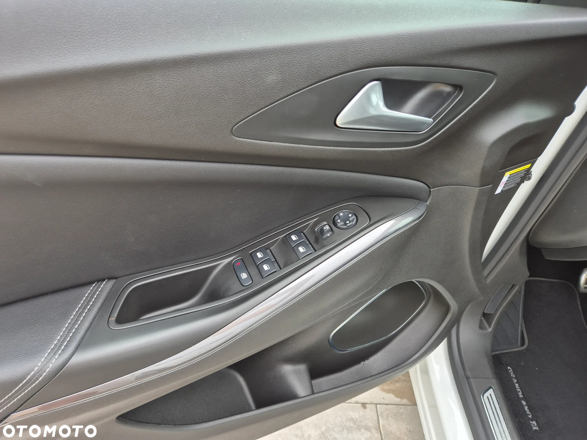 Opel Grandland X - 11