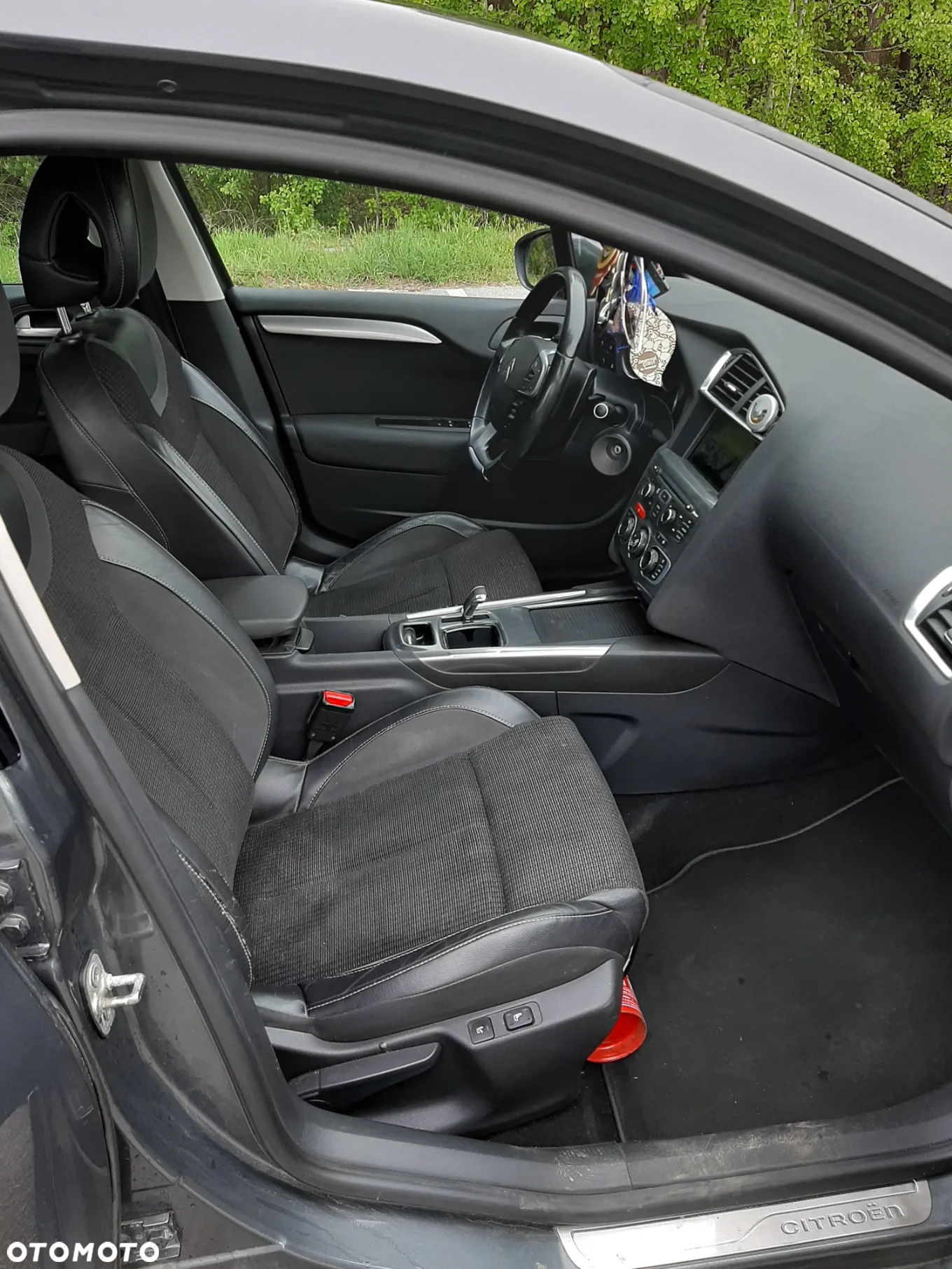Citroën C4 1.6 THP Exclusive - 12
