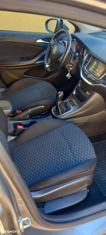 Opel Astra 1.4 T Enjoy - 11