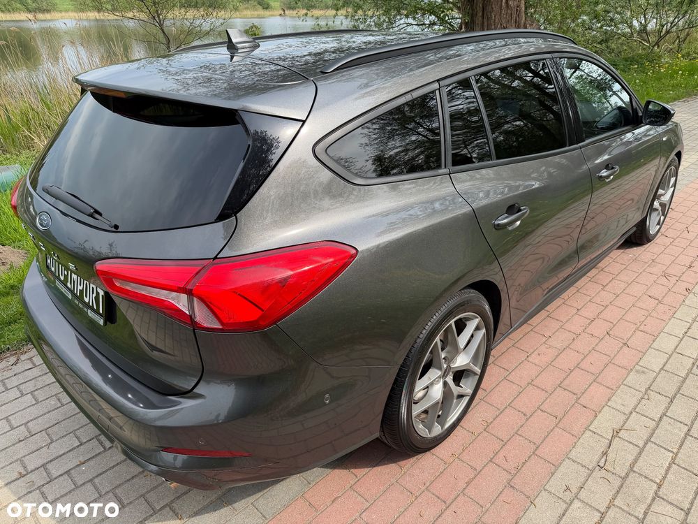 Ford Focus 1.5 EcoBlue Start-Stopp-System ST-LINE - 32