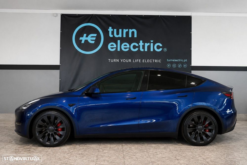 Tesla Model Y Performance Dual Motor AWD - 1