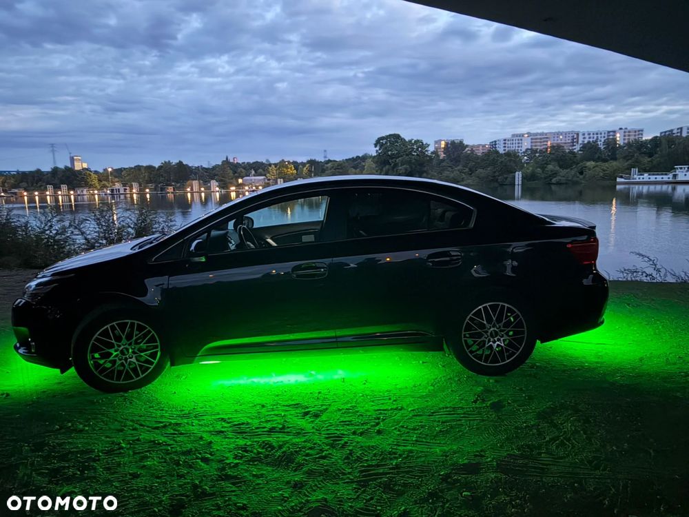 Toyota Avensis 1.8 Active - 1