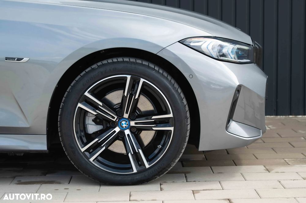 BMW Seria 3 330e Aut. M Sport - 25