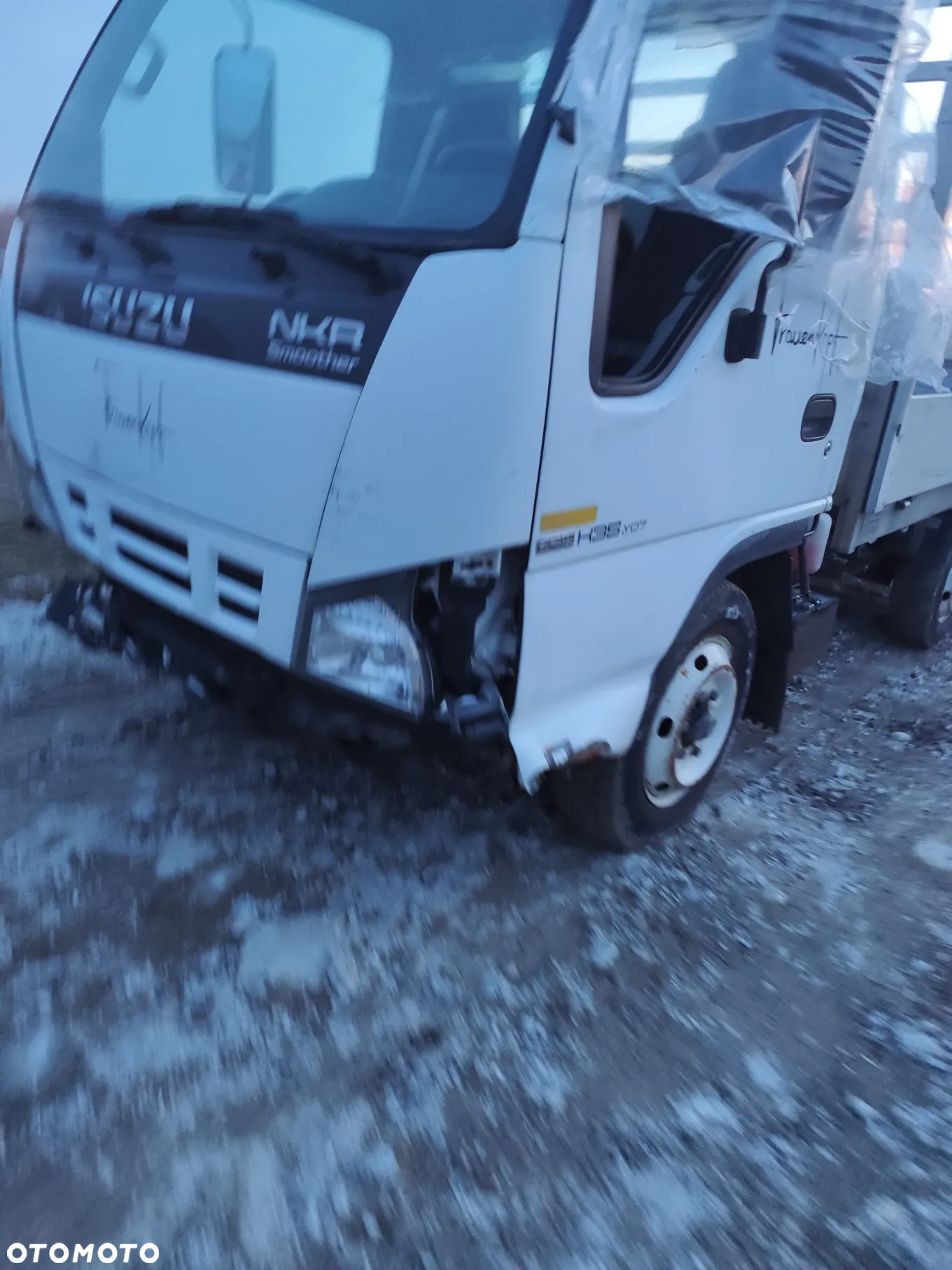 ISUZU seria 2007r NKR NQR 85 3.0 D  131.000 km kabina kompletna Europa szyba podsufitka - 13