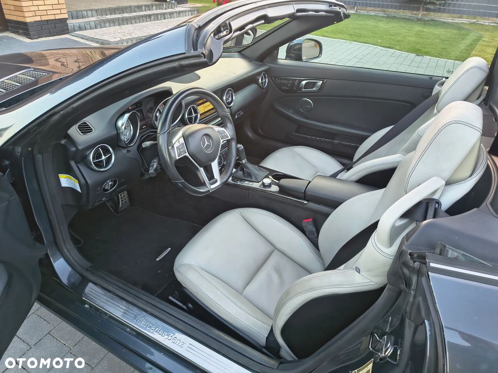 Mercedes-Benz SLK 350 - 6