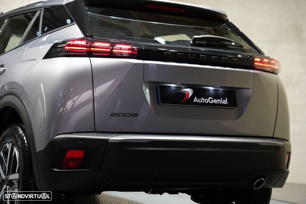 Peugeot 2008 1.5 BlueHDi Active EAT8 - 25
