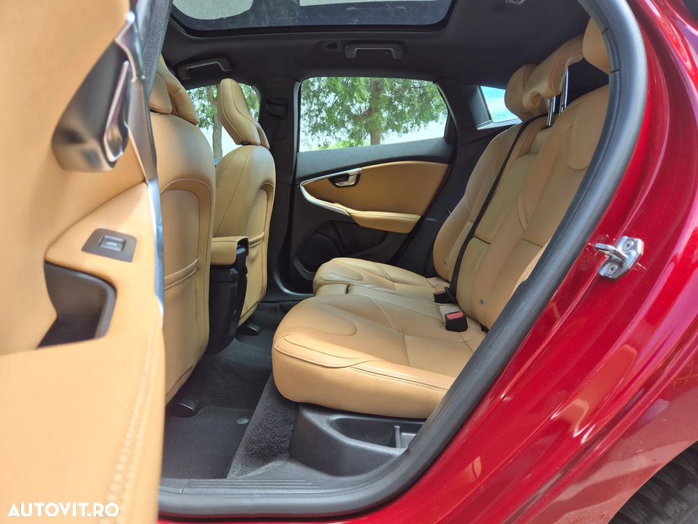 Volvo V40 T2 Inscription - 5