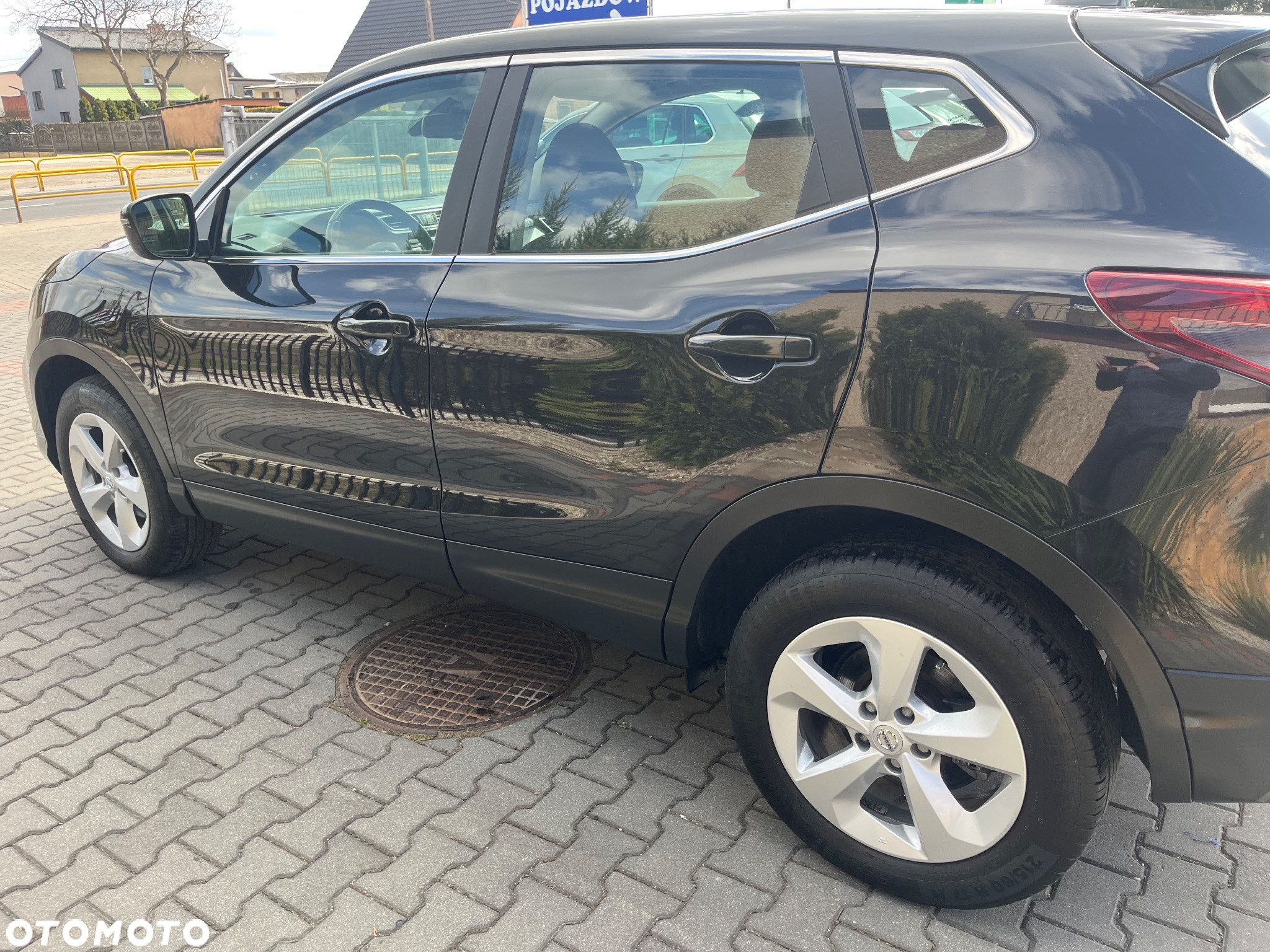 Nissan Qashqai 1.3 DIG-T MHEV Tekna - 23