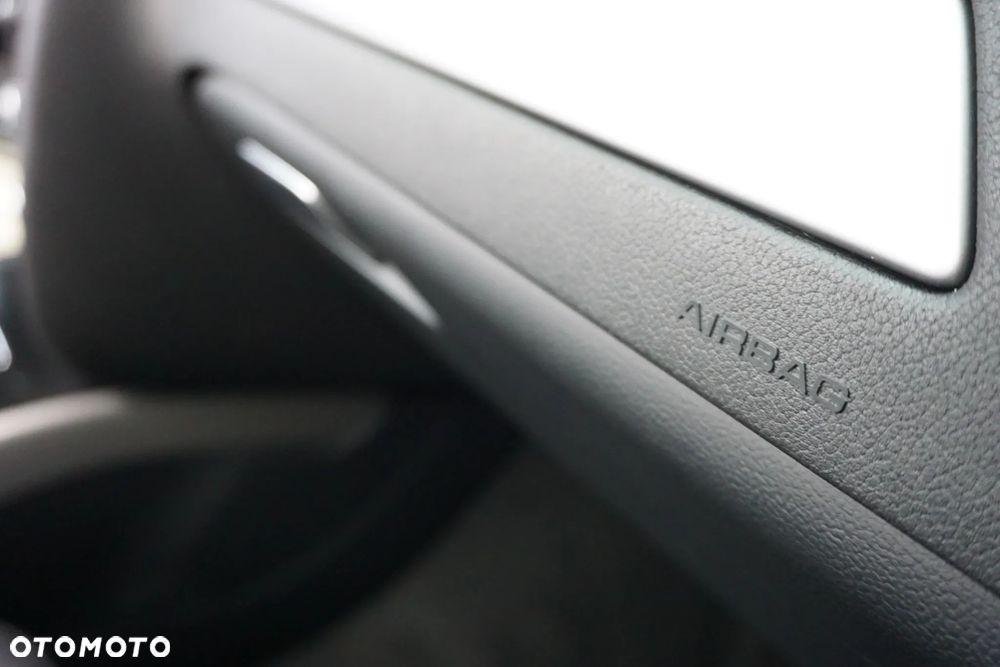 Audi A4 Avant 2.0 TDI DPF Ambiente - 26