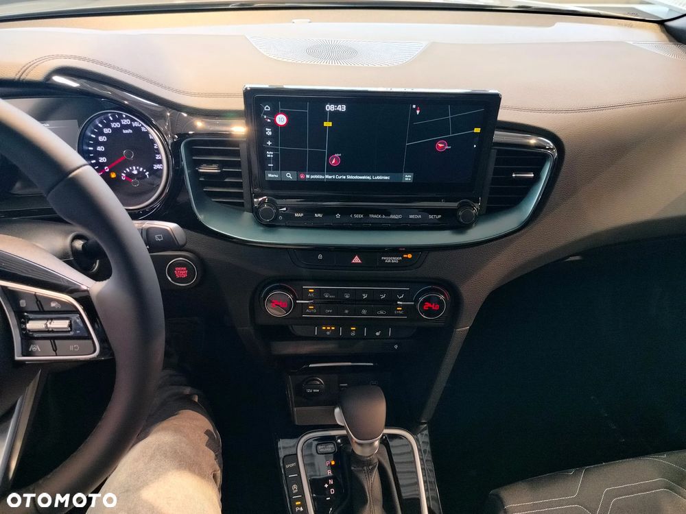 Kia XCeed 1.6 T-GDI Tribute DCT - 10