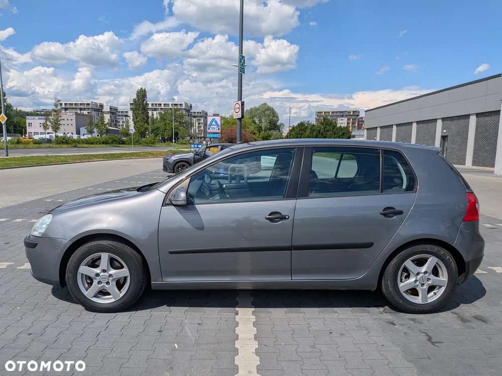 Volkswagen Golf 1.6 Trendline - 4