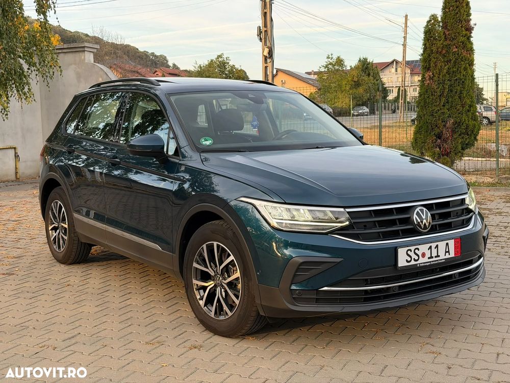Volkswagen Tiguan - 2