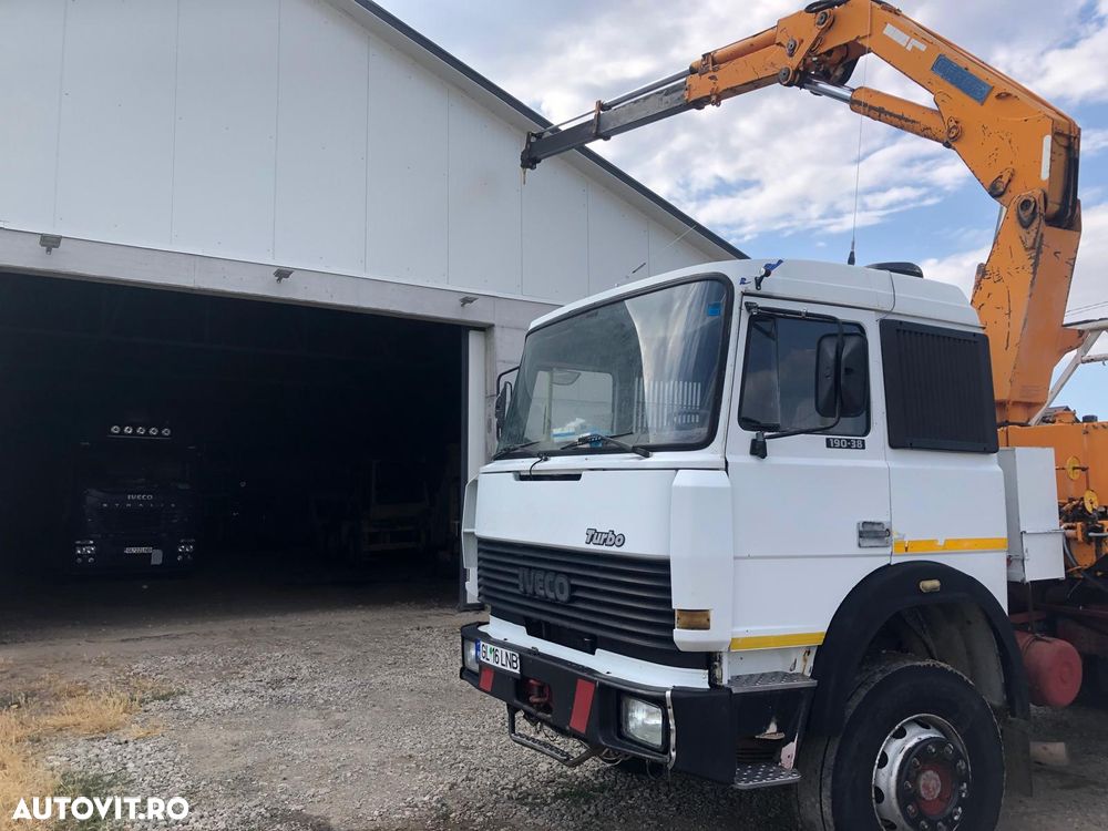 Iveco Turbostar 190.38 Camion Basculabil cu Macara - 5
