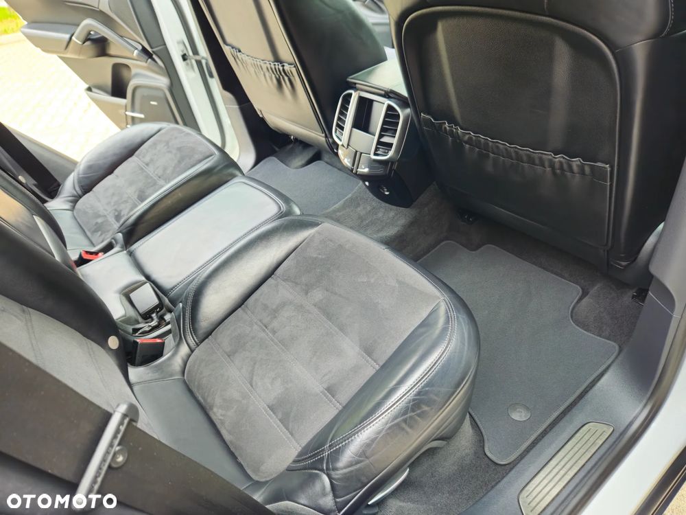 Porsche Cayenne Tiptronic S - 17