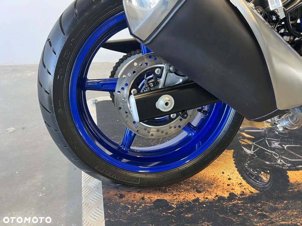 Suzuki SV - 27