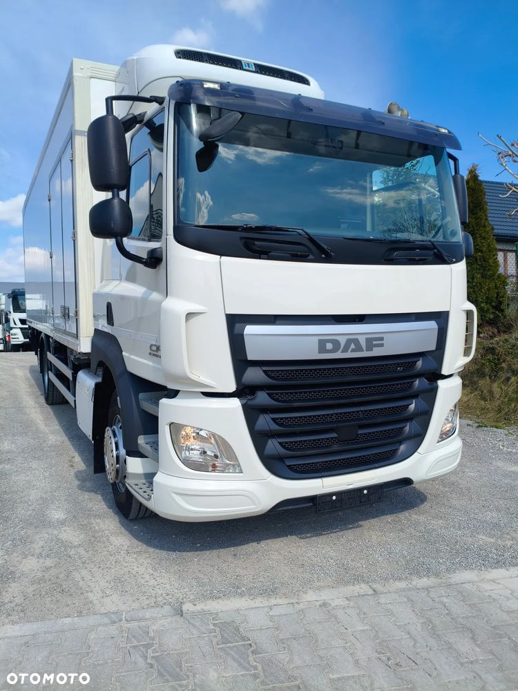 DAF CF 460 / 6 x 2 / Oś Skrętna / Chłodnia / Termo King / Sprowadzony / Sypialka / - 26