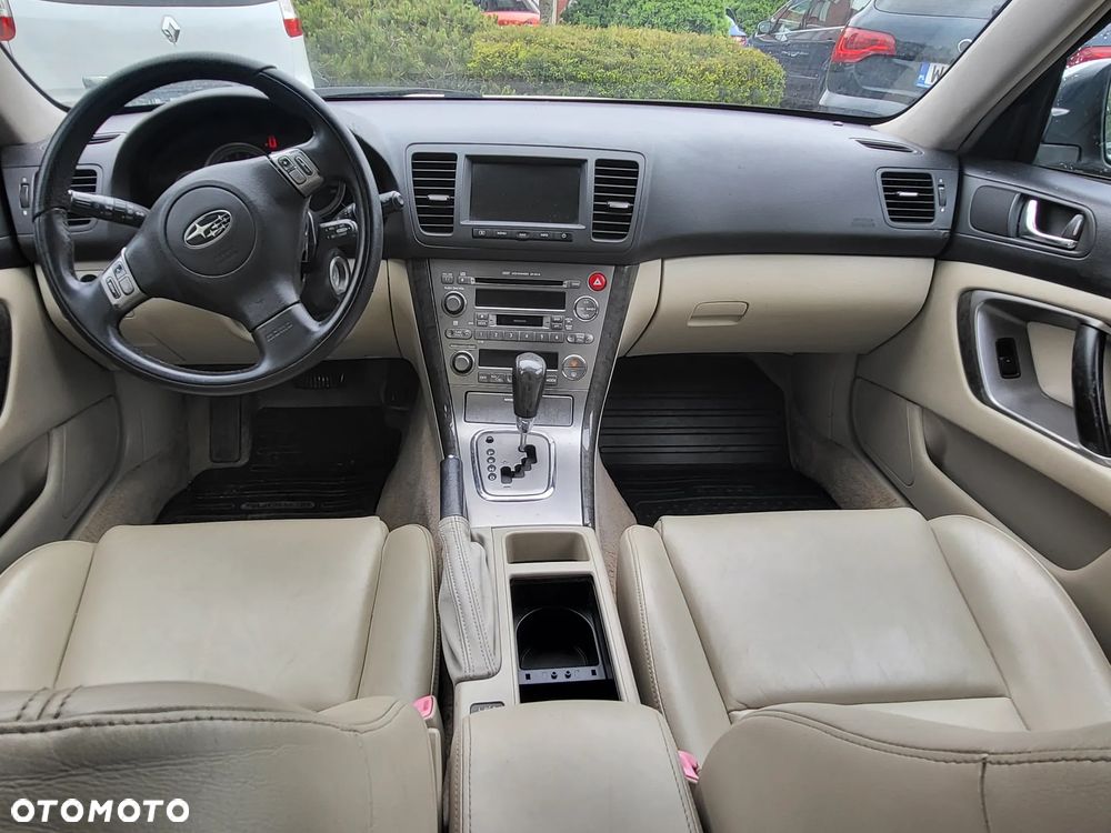 Subaru Legacy 3.0 H6 - 5