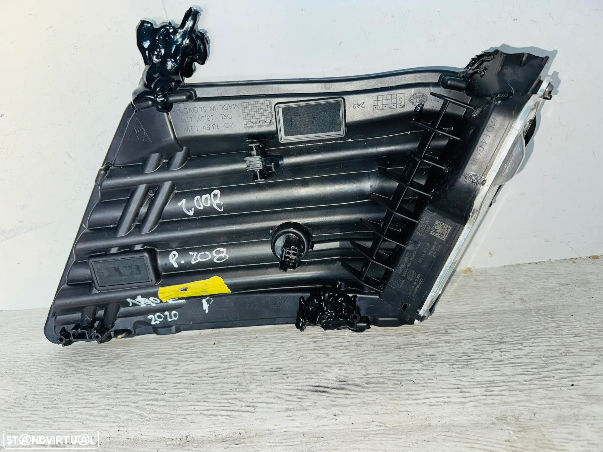 Farol Diurno Peugeot 208 / Peugeot 2008 - 2023 / 2025 - 5