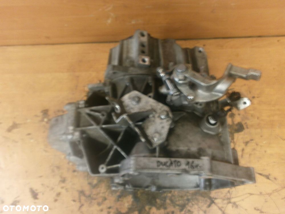 SKRZYNIA BIEGÓW DUCATO 2.0D 250A1000 55233380 55243880 16R - 2