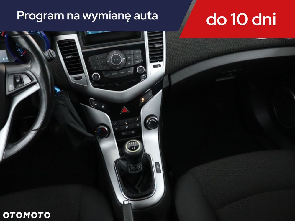 Chevrolet Cruze - 10