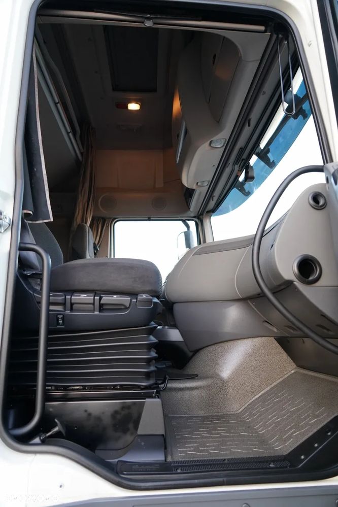 DAF XF 460 / SUPER SPACE CAB / MEGA / EURO 6 / LOW DECK - 36