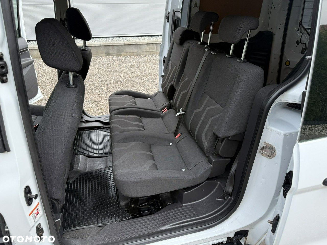 Ford Connect - 14