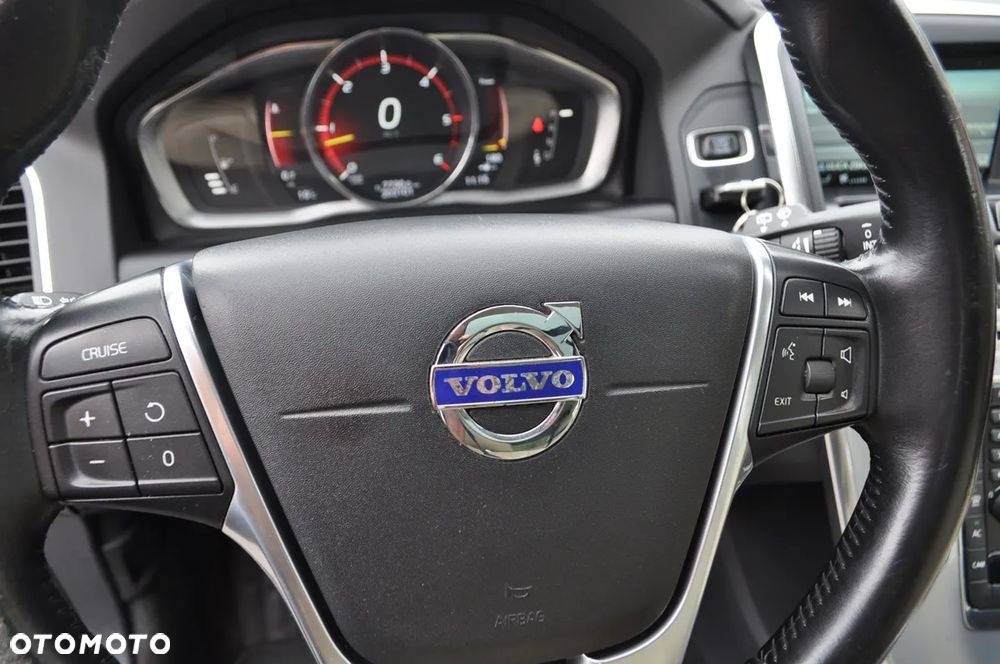 Volvo XC 60 D4 AWD Summum - 24