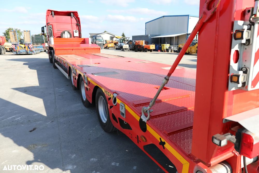 MAN TGX 18.500 4x2 LLS + Trailer Vega 3 axe lowbed - 16