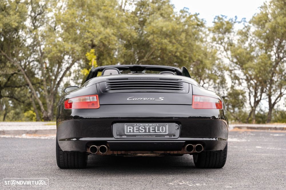 Porsche 911 Série F - 6