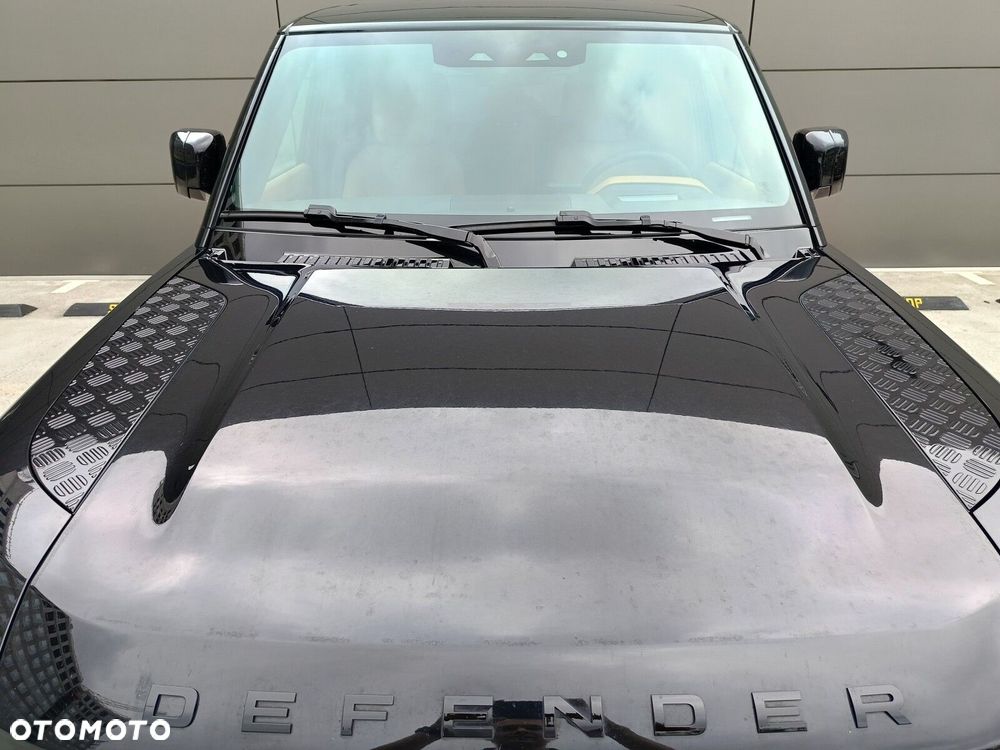 Land Rover Defender - 19