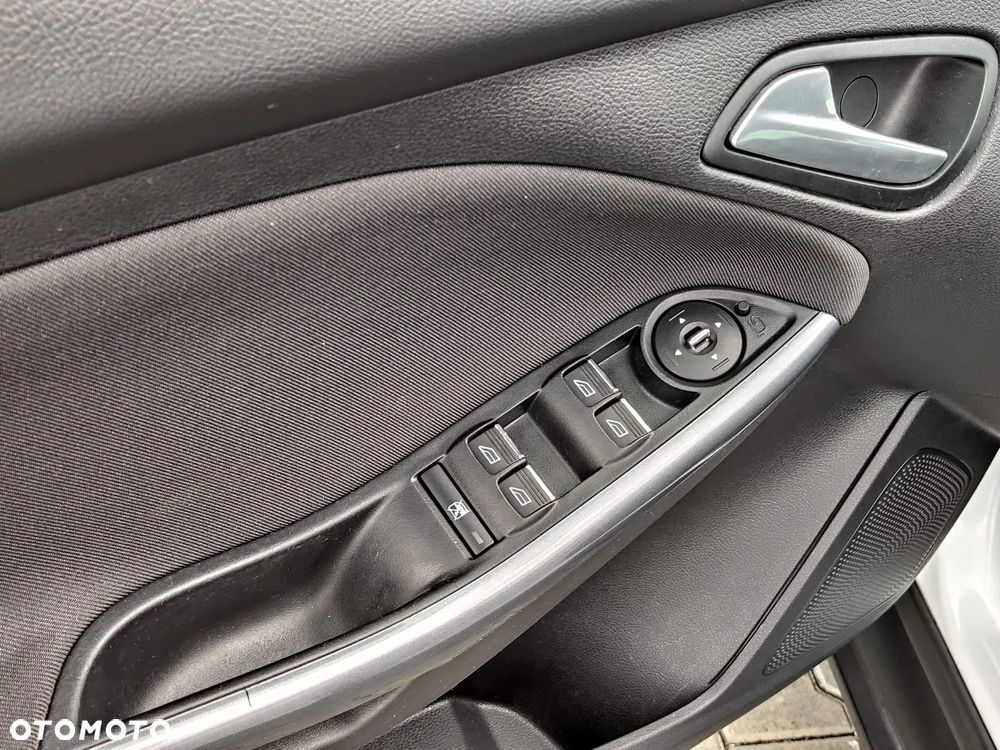 Ford Focus 1.6 TI-VCT Titanium - 28