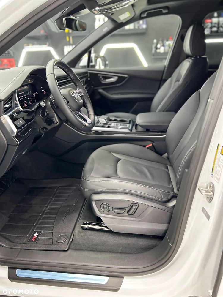 Audi Q7 - 11