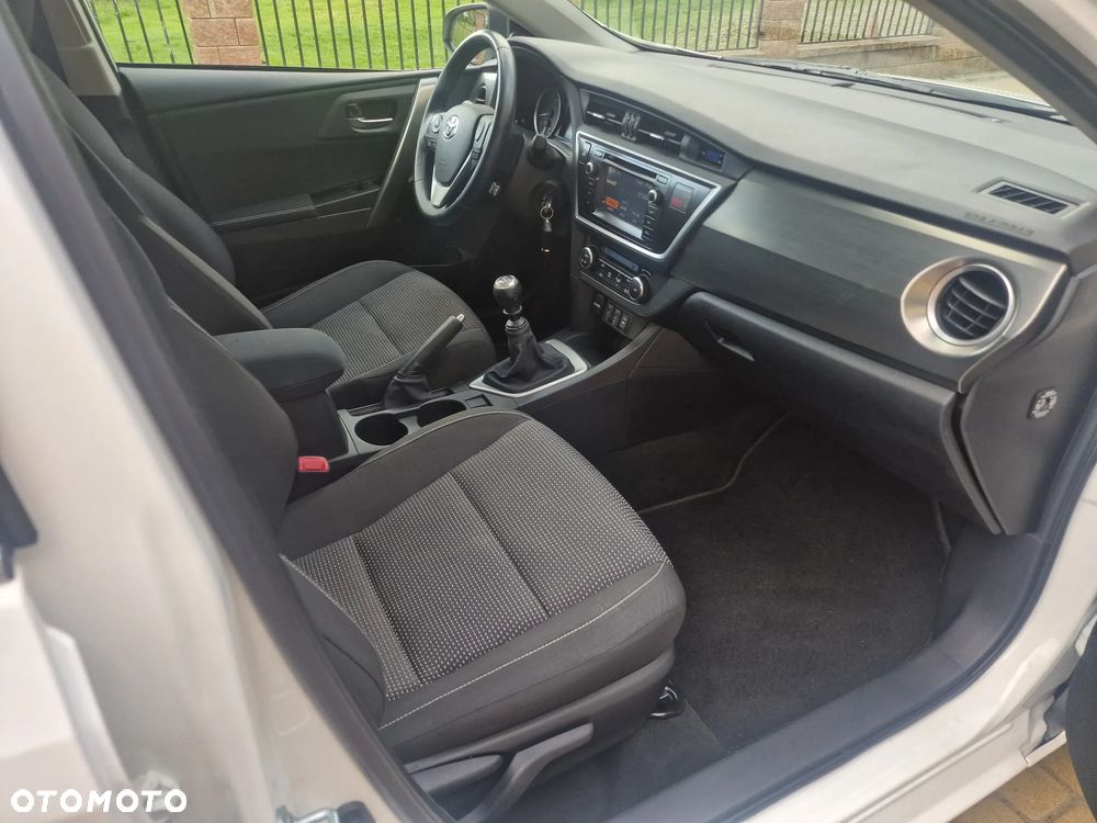 Toyota Auris 1.33 VVT-i Life - 18