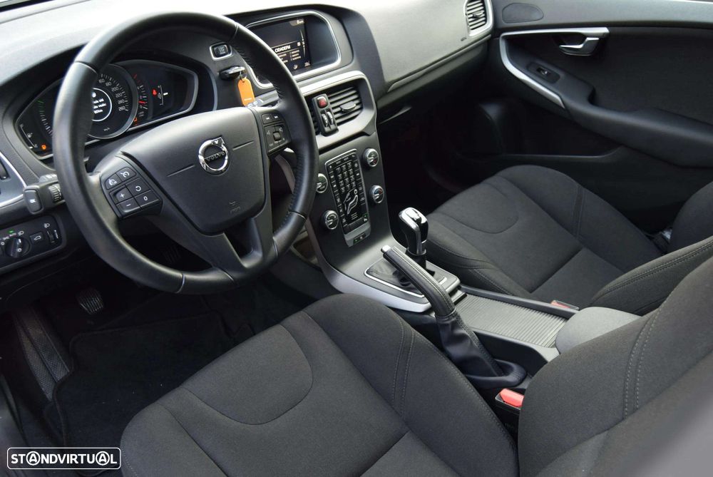 Volvo V40 2.0 D2 Kinetic - 11