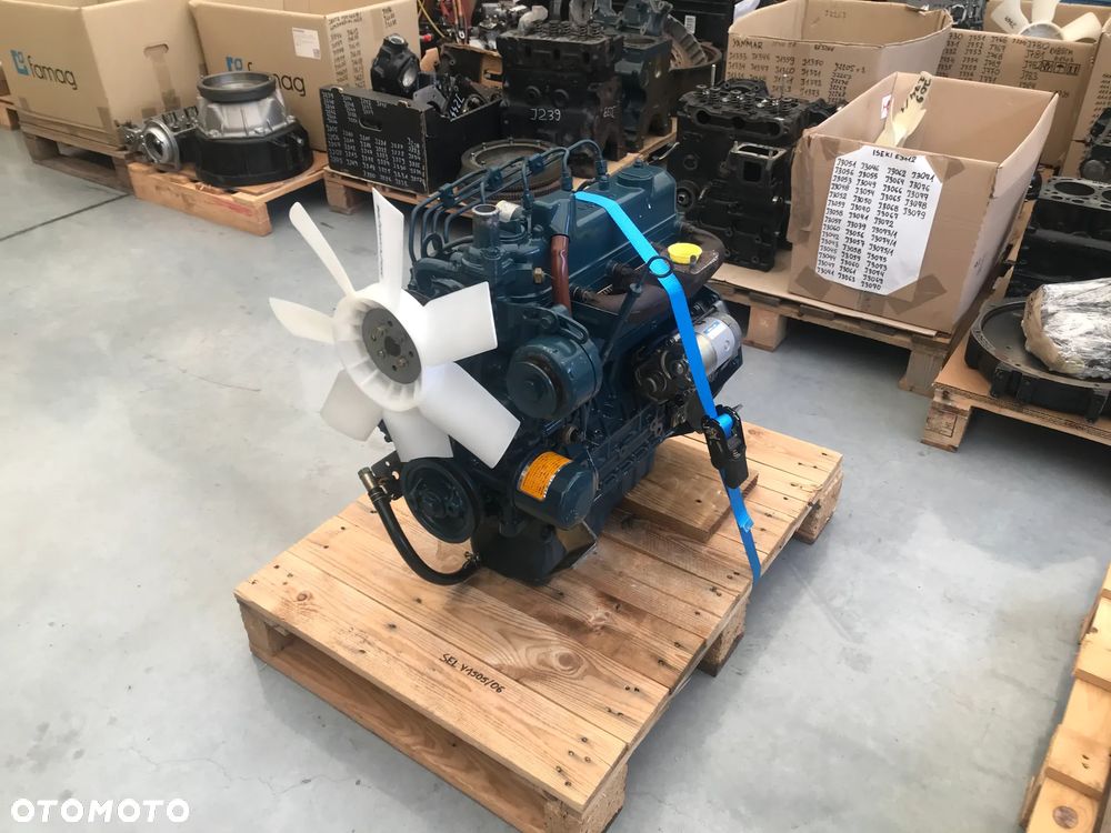 SILNIK Kubota V1505 D 8943netto - 9