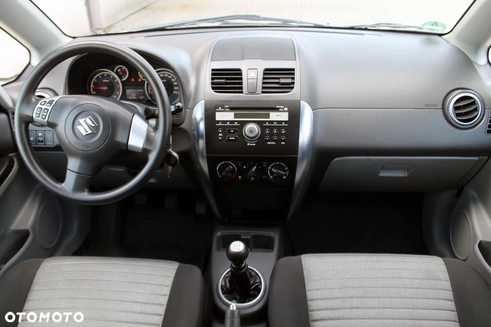 Suzuki SX4 Classic 1.6 VVT 4x4 Club - 9