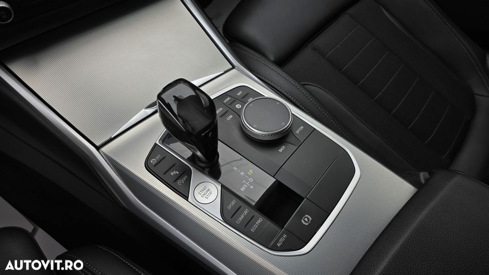 BMW Seria 3 330d xDrive AT - 17