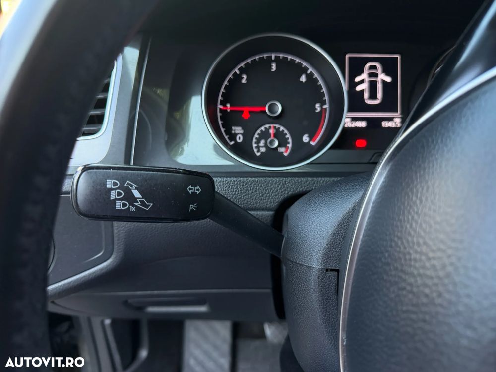 Volkswagen Golf 1.6 TDI DPF Trendline - 24