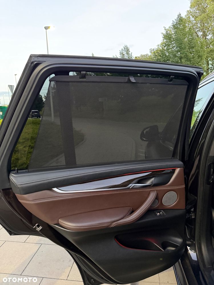 BMW X5 xDrive50i - 18