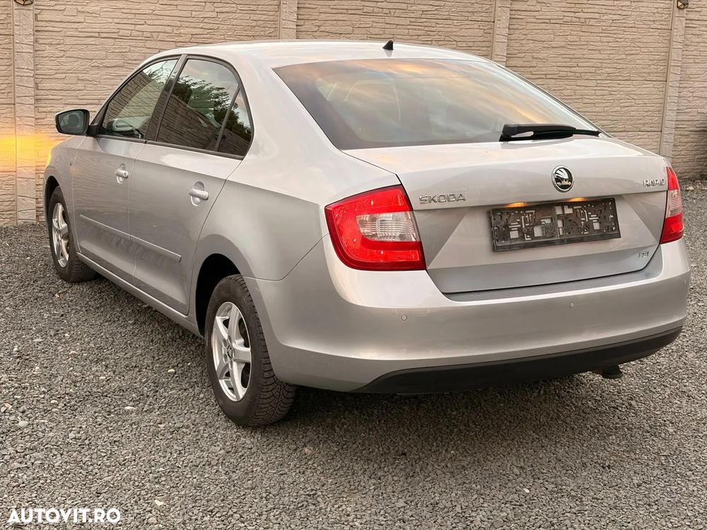 Skoda Rapid - 4
