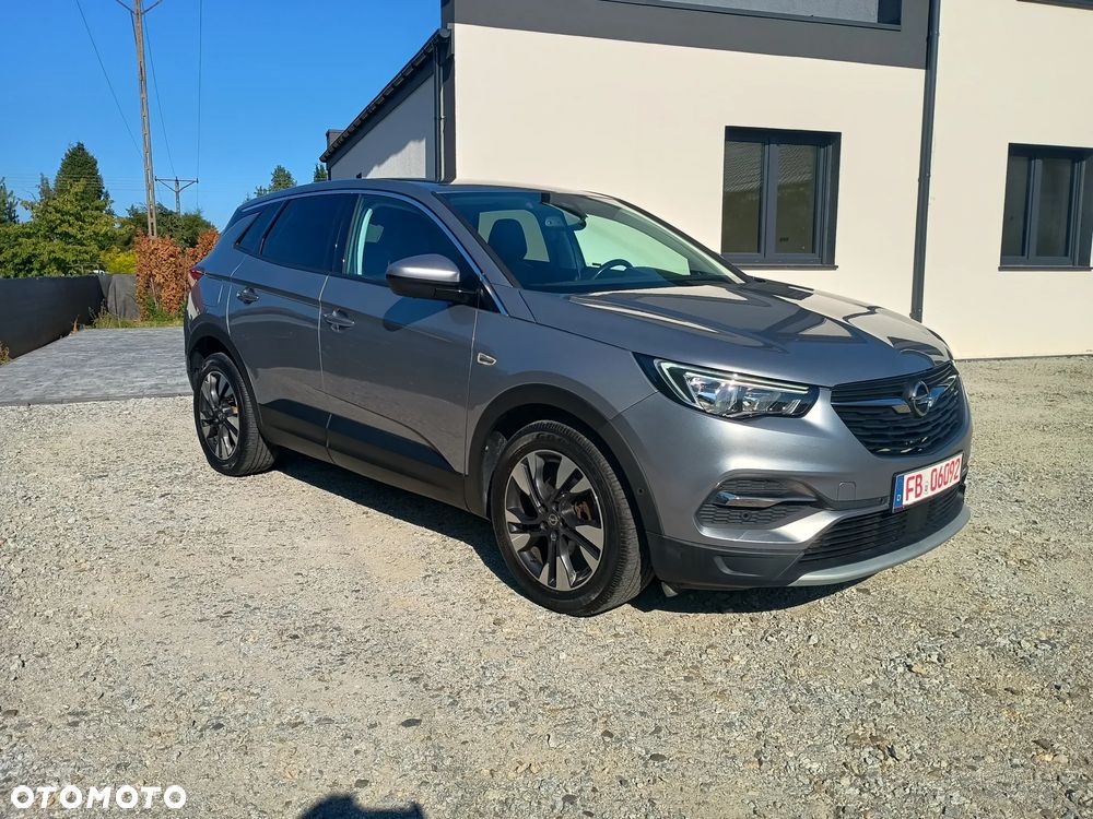 Opel Grandland X 1.2 Start/Stop Business Elegance - 3