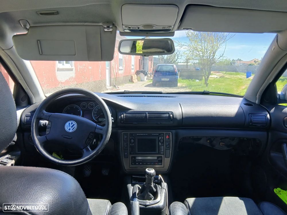 VW Passat Variant 1.9 TDi Highline 4M - 13